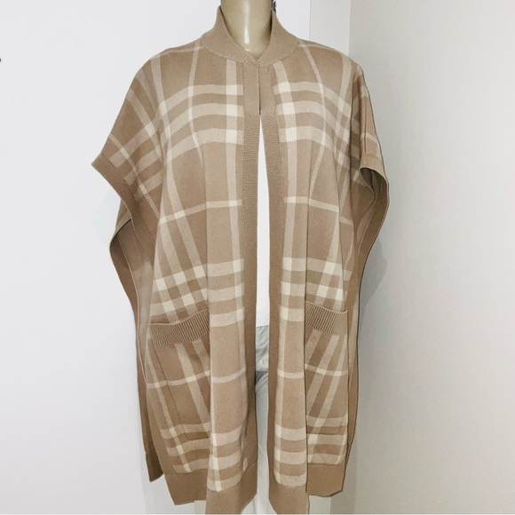 BURBERRY CARLY SOFT FAWN COLOR CHECK CASHMERE-BLEND CAPE - Picture 3 of 8